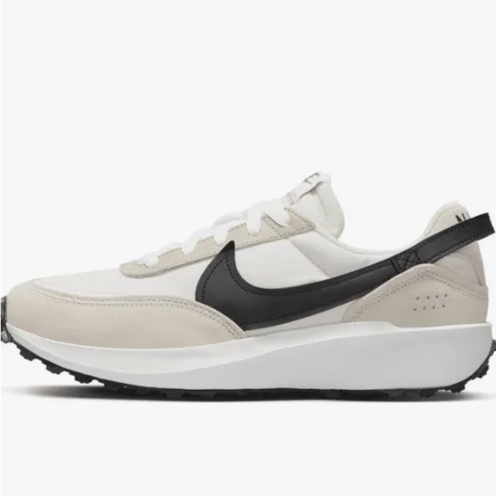 Nike Women’s’s Waffle Debut Size 8